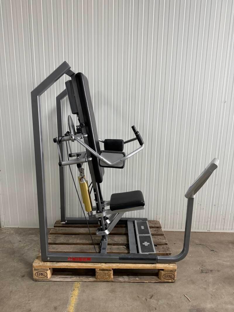 Keiser Side raise/ Side delts/ Seitheben machine