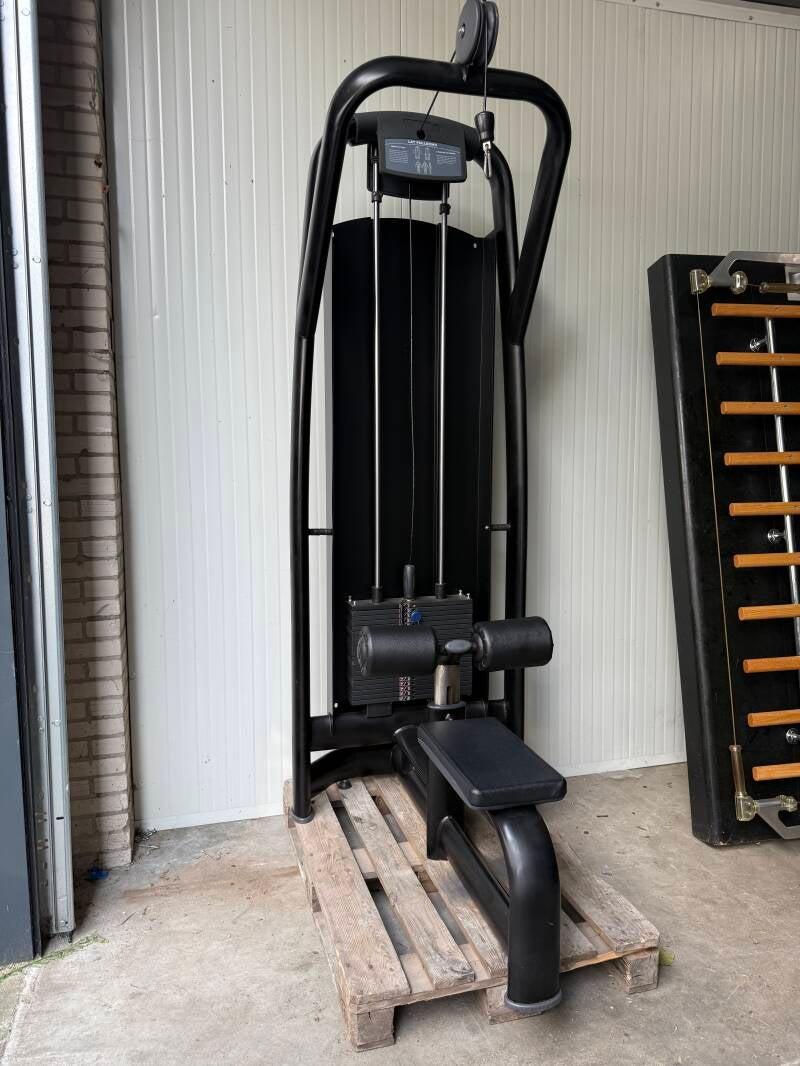 Lat pulldown/ latzug/ latpulldown/ black