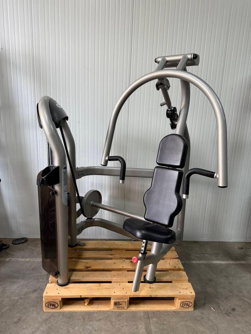 Matrix G3 chestpress/ brustpresse/ chest machine