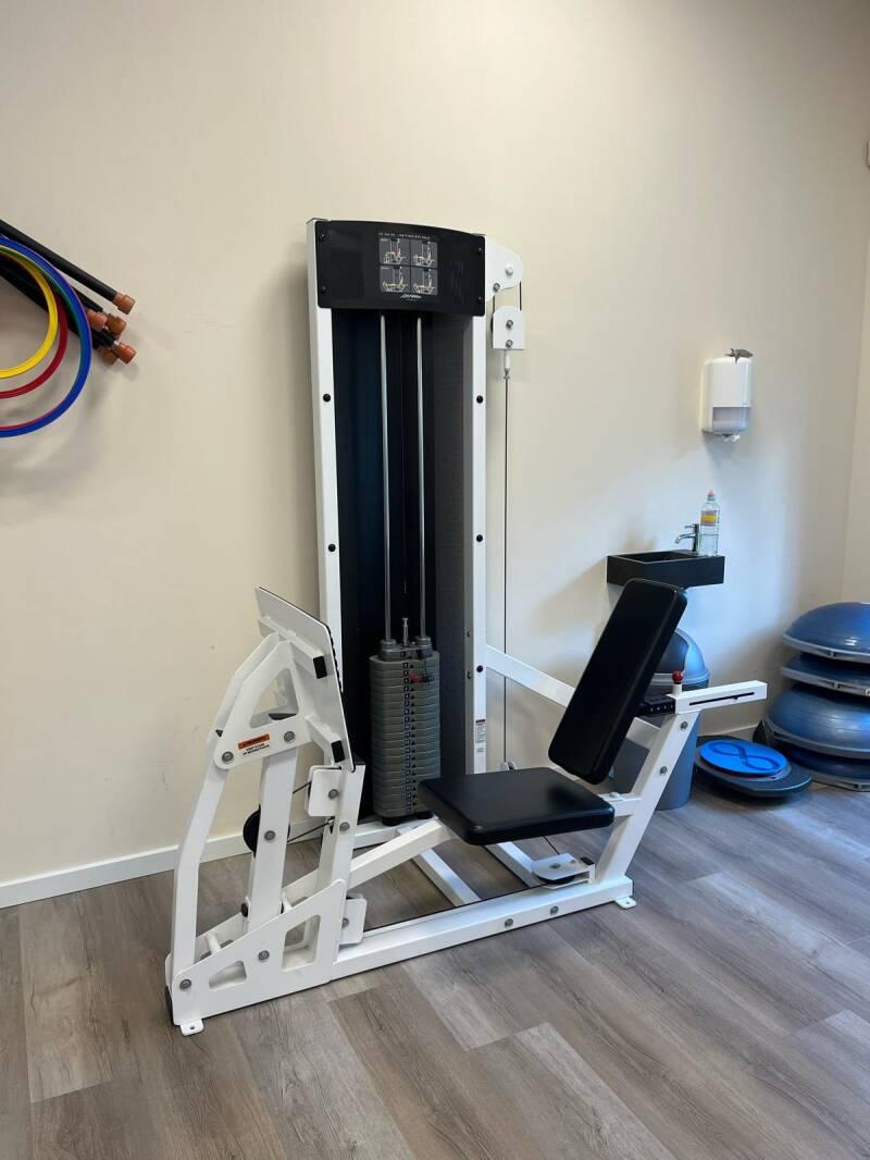 Life Fitness Fit Series Leg press/ Calf Raise White Topstaat