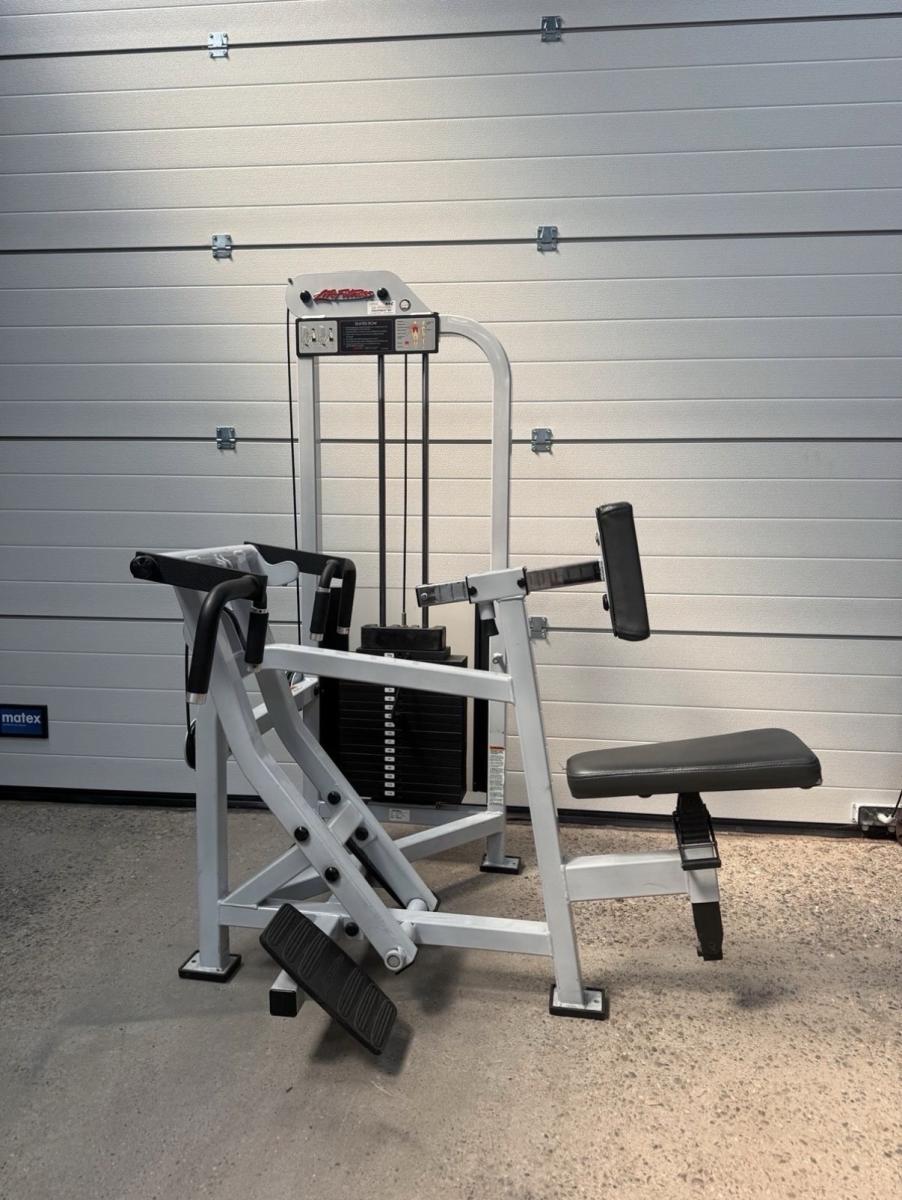 Life fitness pro 1 seated row / roeien / kracht