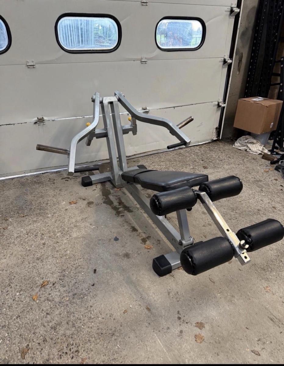 Lexco decline chest press / convergent / fitness